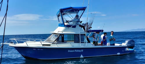 Boats for rooster fishing in Papagayo Gulf